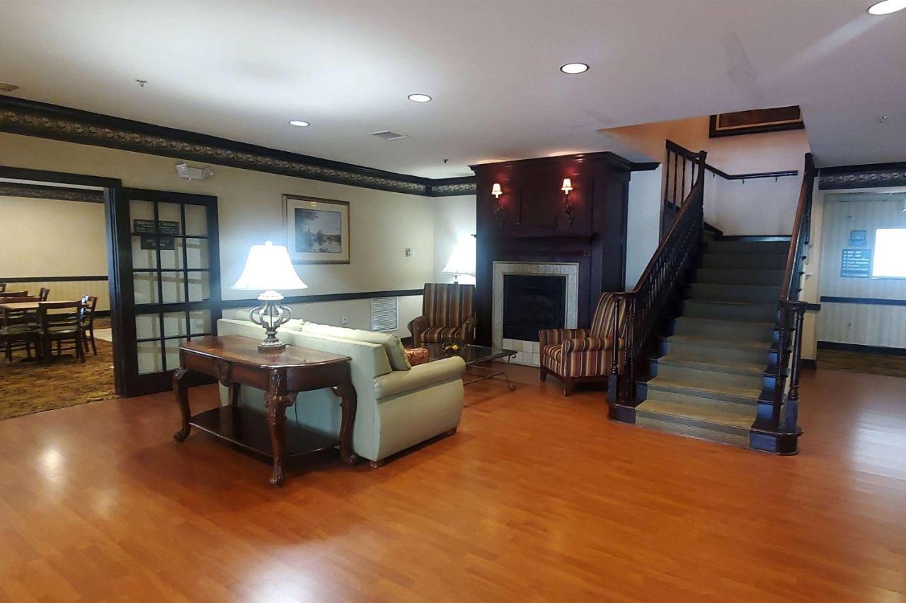 Wingate By Wyndham Youngstown - Austintown Экстерьер фото