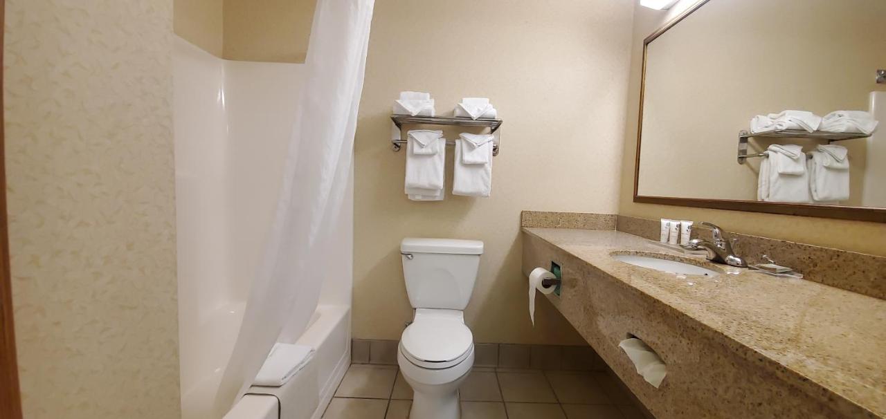 Wingate By Wyndham Youngstown - Austintown Экстерьер фото