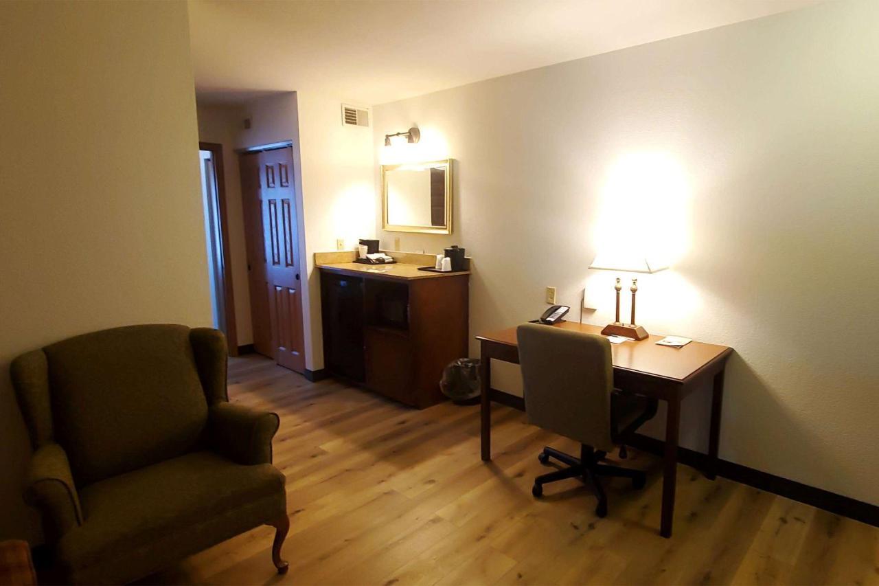Wingate By Wyndham Youngstown - Austintown Экстерьер фото