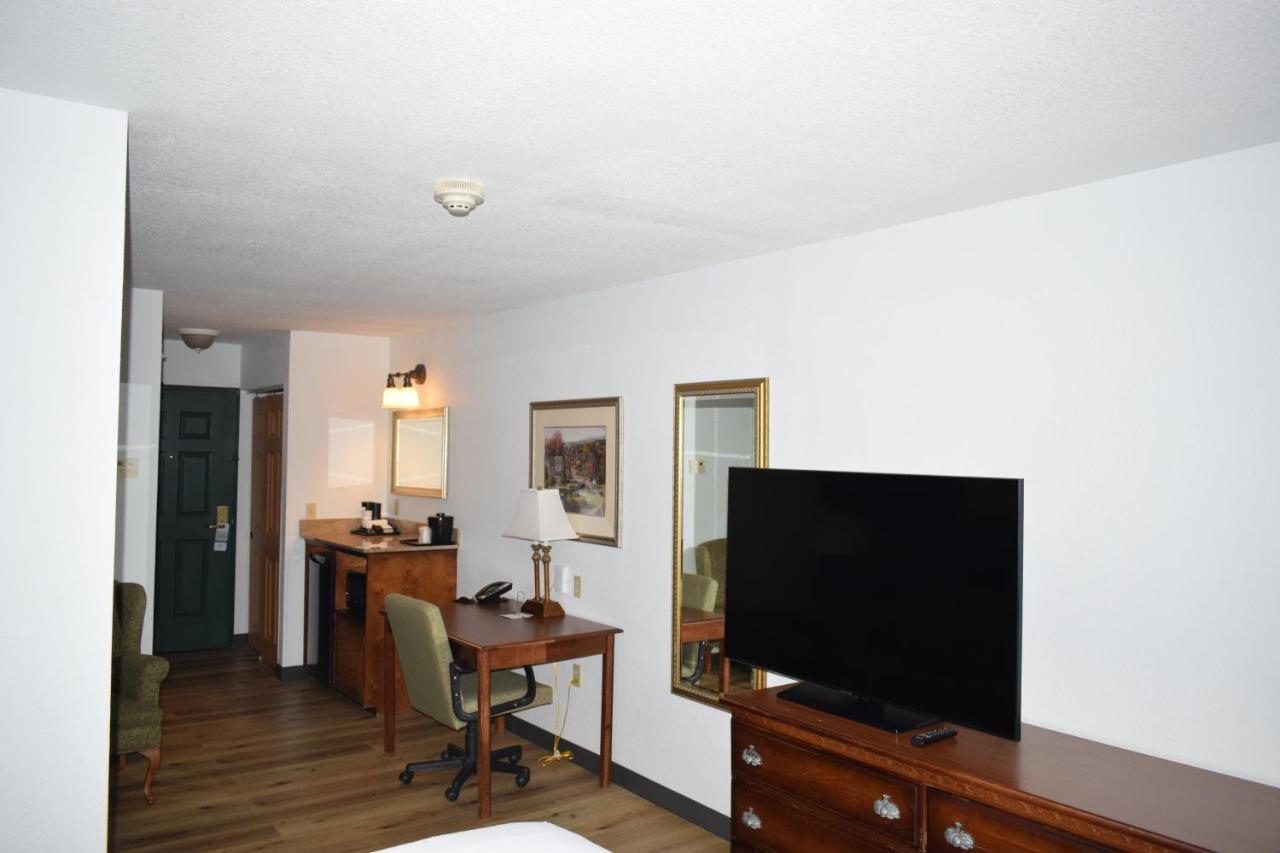 Wingate By Wyndham Youngstown - Austintown Экстерьер фото